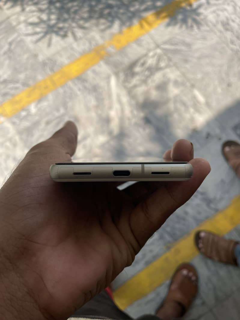 Google Pixel 7a 4