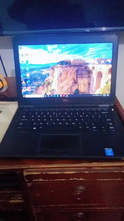 Dell Latitude E5250 i5 5th Gen - 4GB / 112GB SSD - Fast Laptop