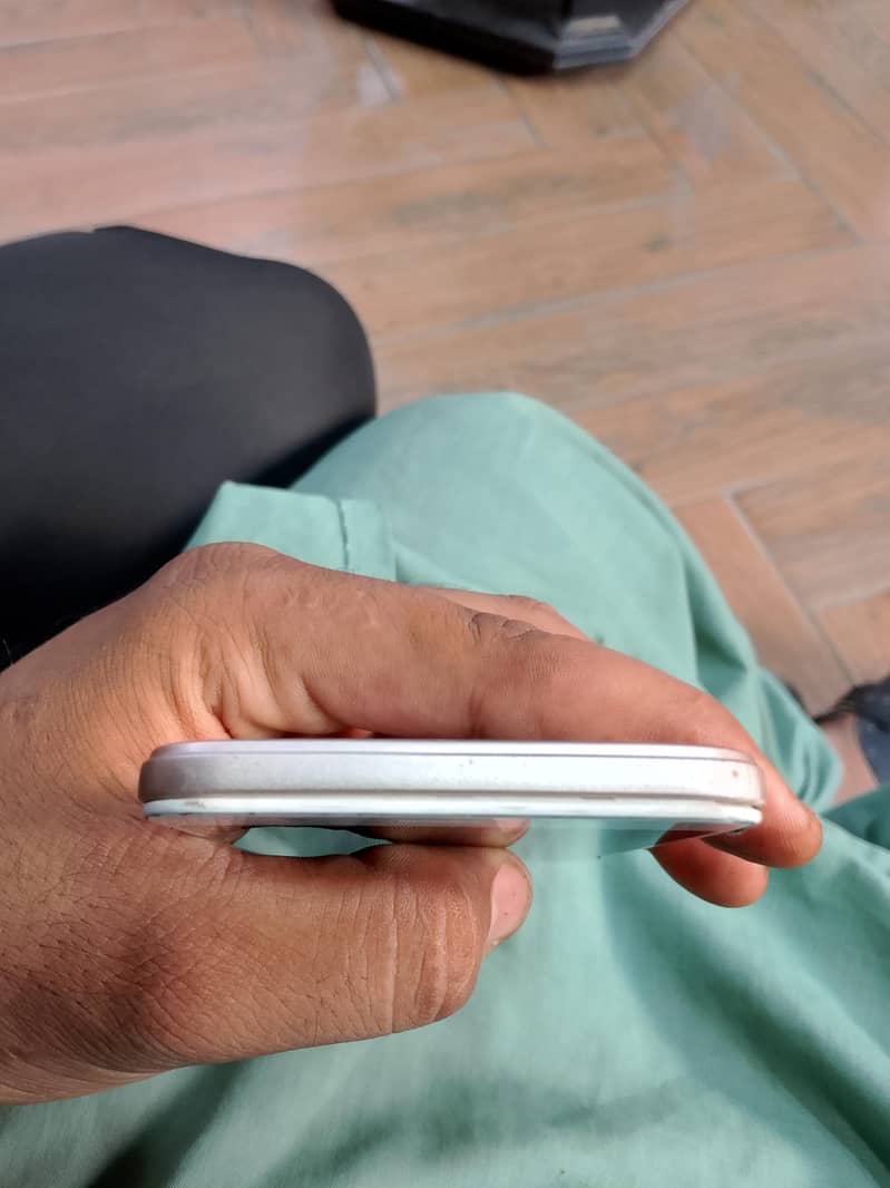 OPPO A57 0