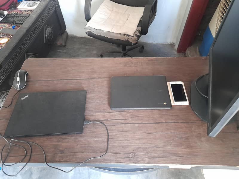 Computer Office Table 2/4 Ft 3 Cabin 6