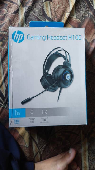HP headphones