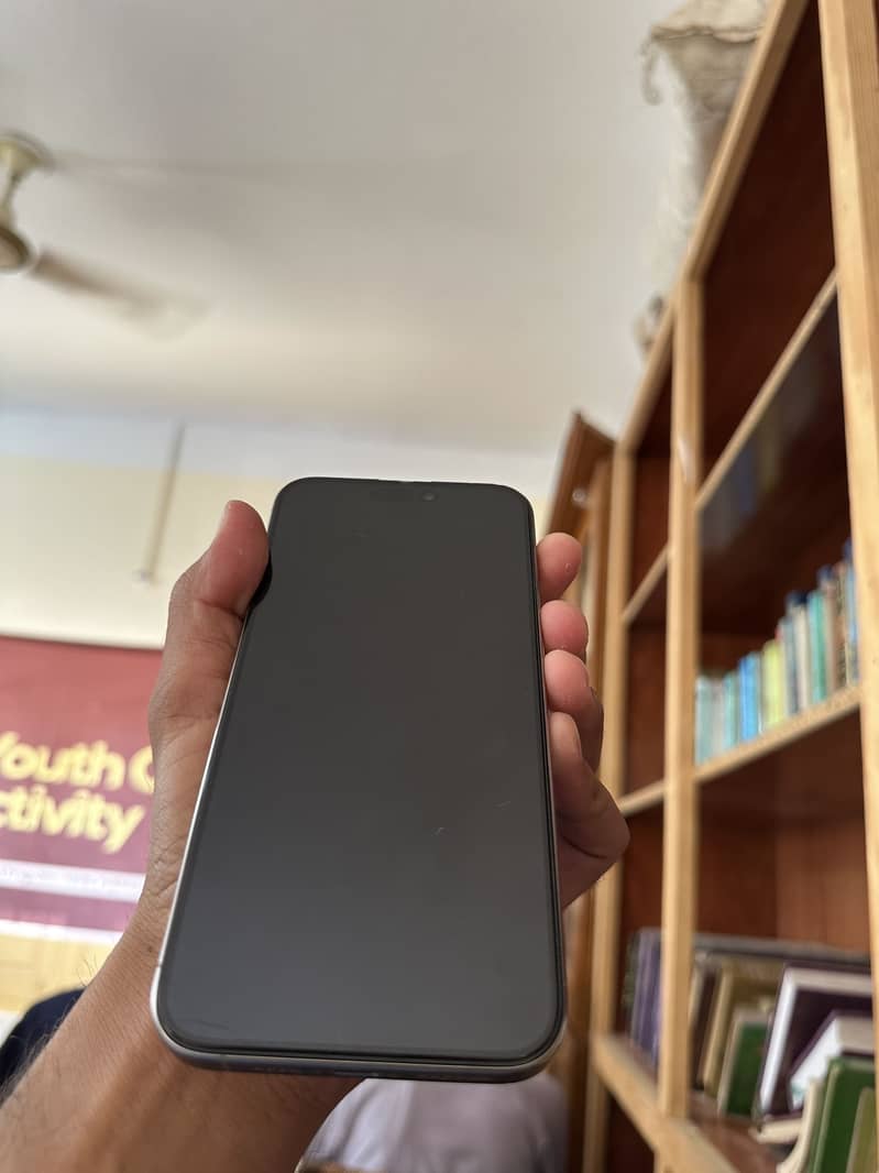 Apple iPhone 15 Pro Max 1