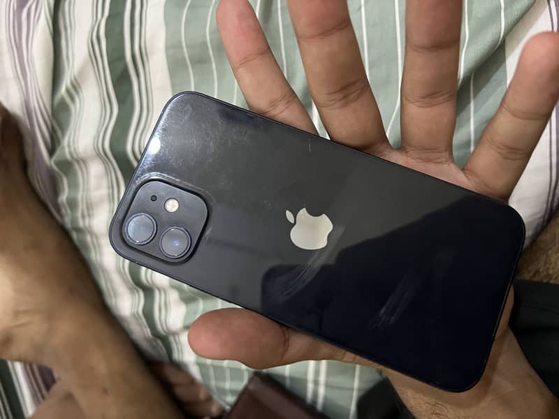 Apple iPhone 12 2