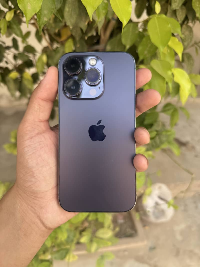 Apple iPhone 14 Pro 0