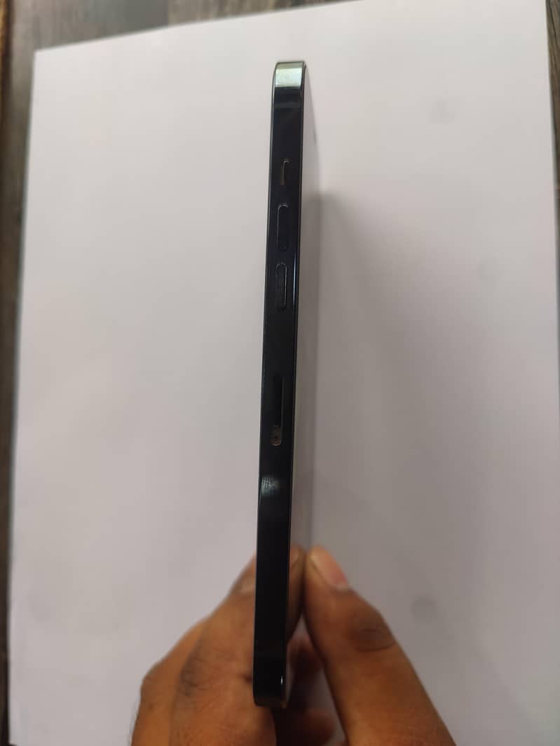 Apple iPhone 12 Pro Max 3