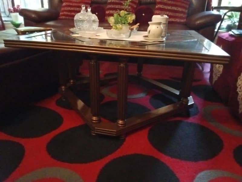 central table 1
