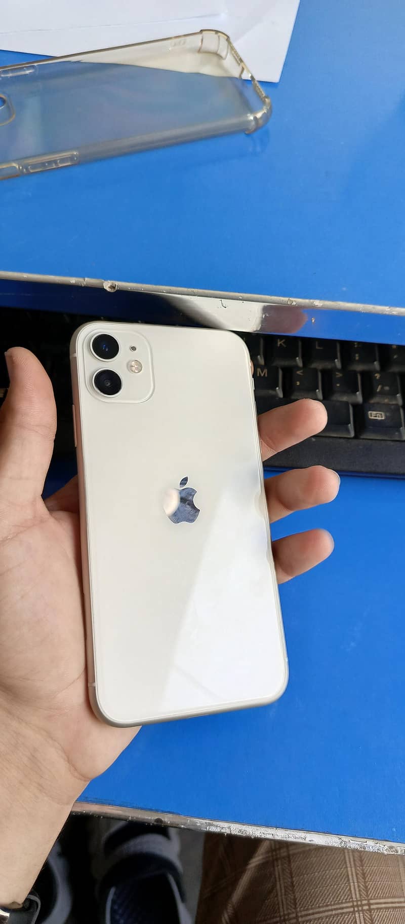 Iphone 11 4?64 2