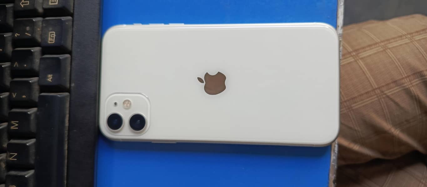 Iphone 11 4?64 7