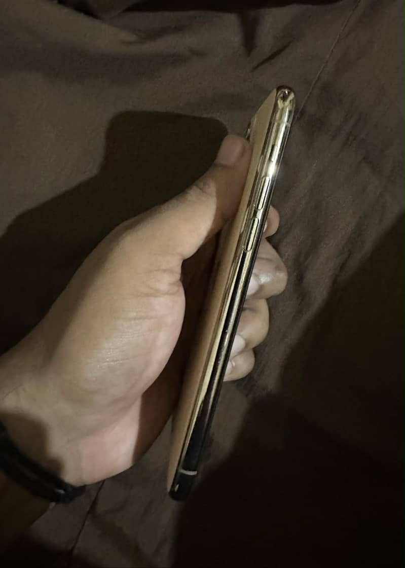 Apple iPhone 11 Pro 5