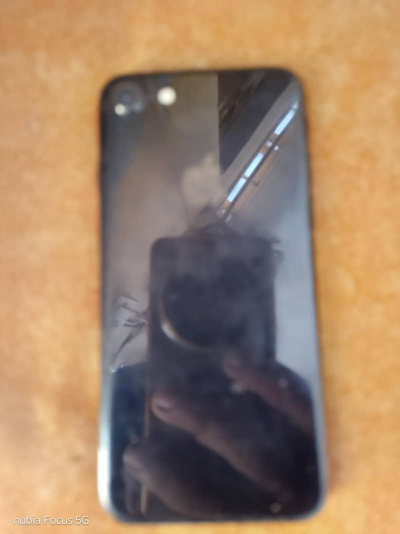 Apple iPhone 7 1