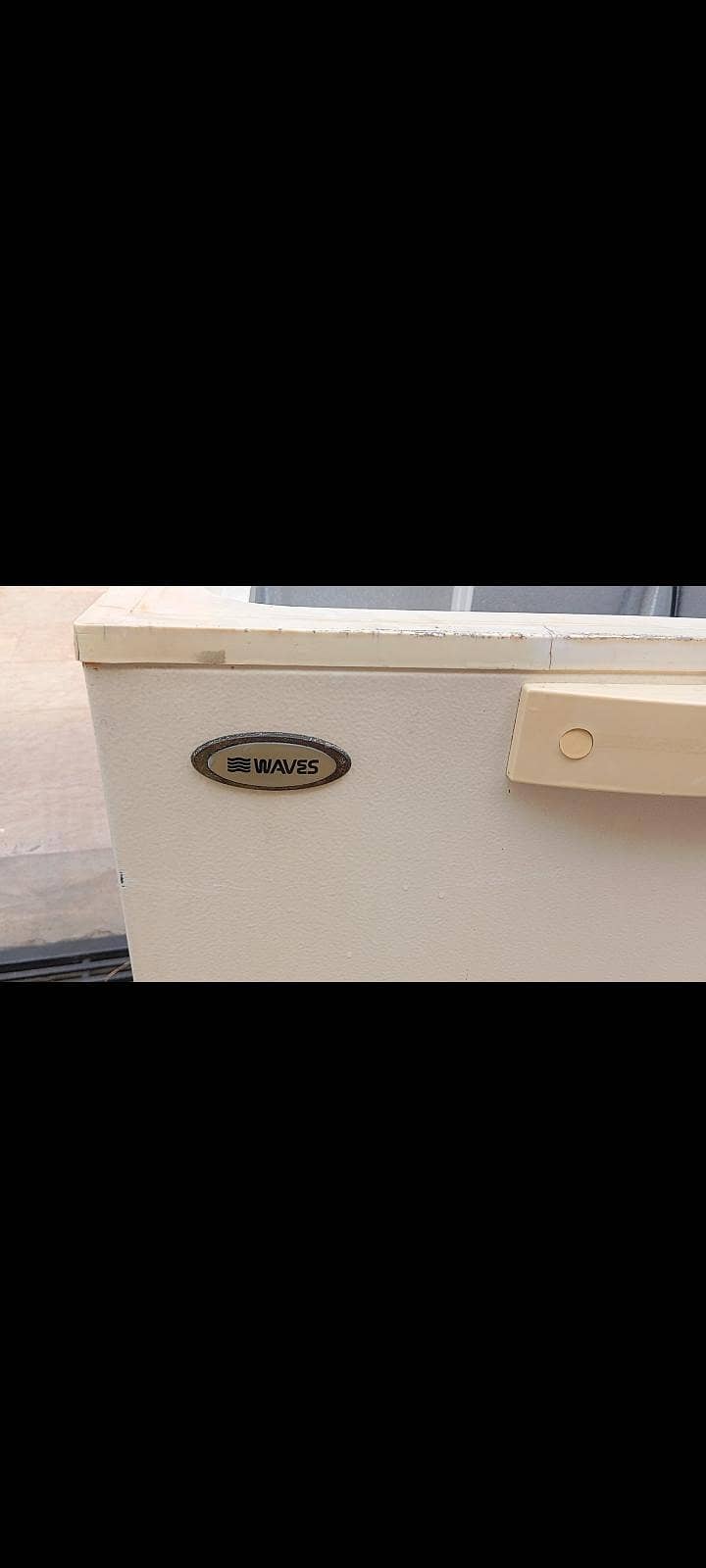 waves 2 door freezer 3