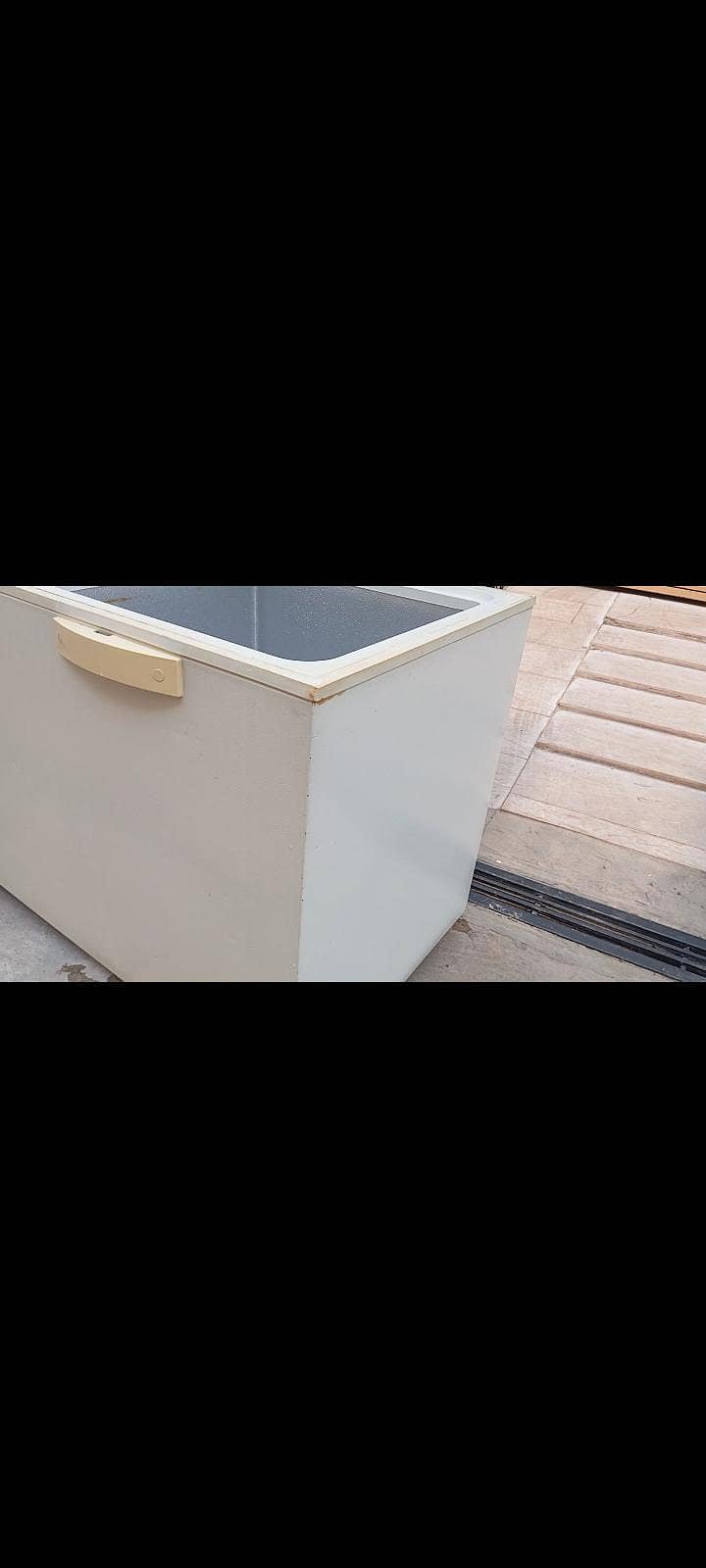 waves 2 door freezer 5