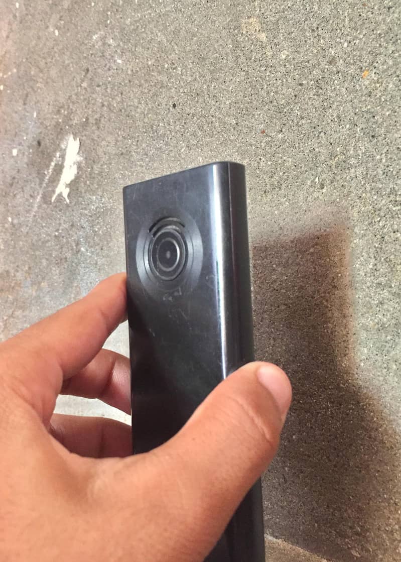 Digit D2 4