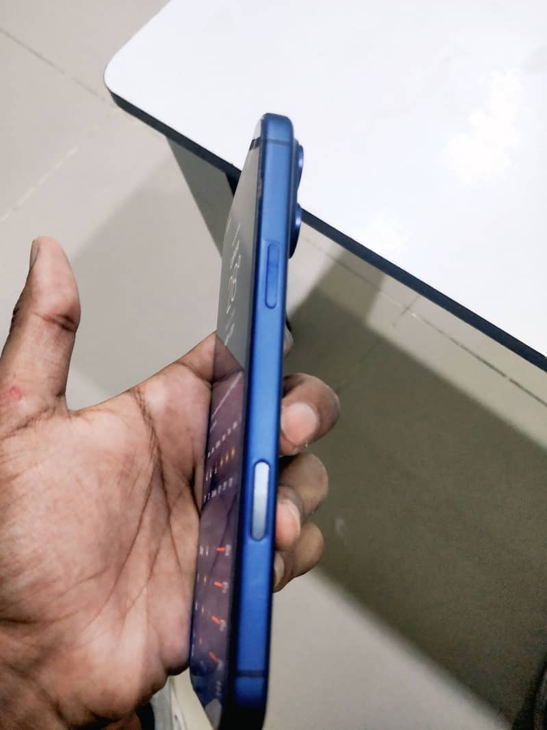 Apple iPhone 17 Pro Max 0