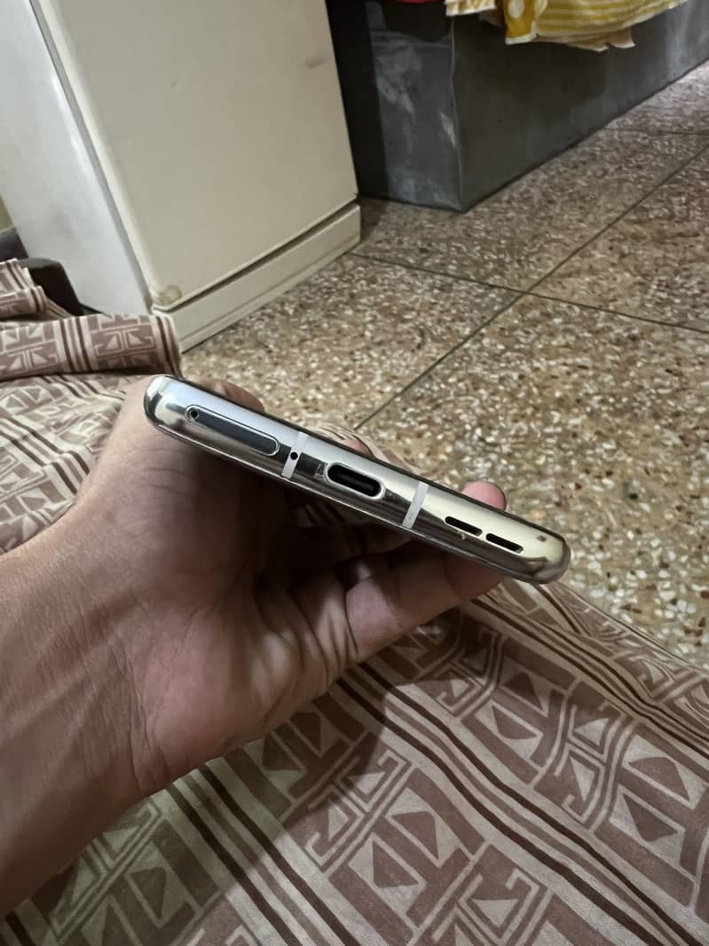 One Plus 9 Pro 1