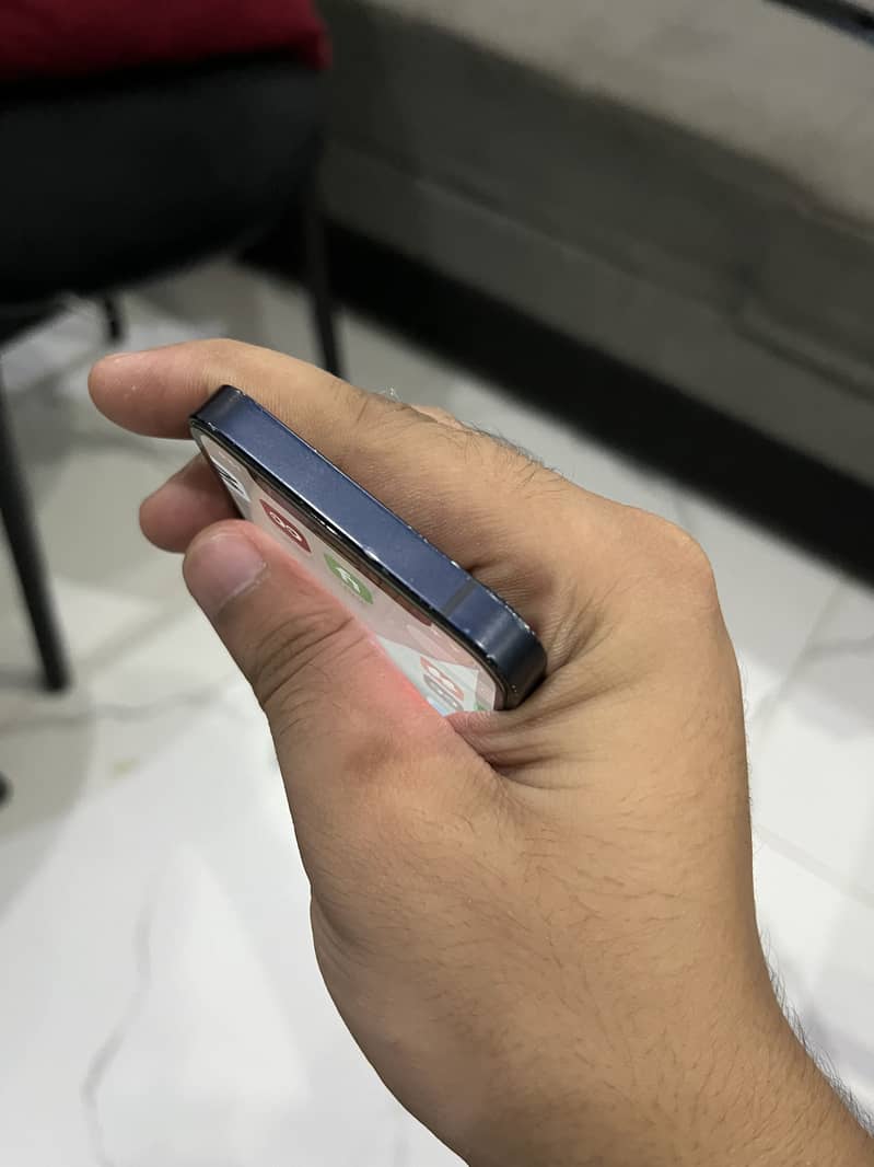 Apple iPhone 12 mini 2