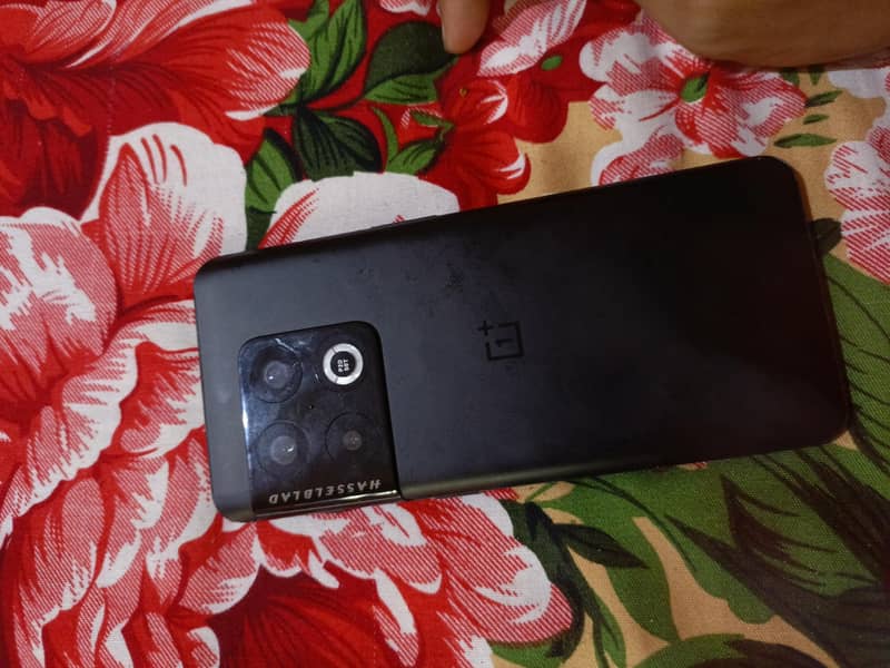 One Plus 10 Pro 1