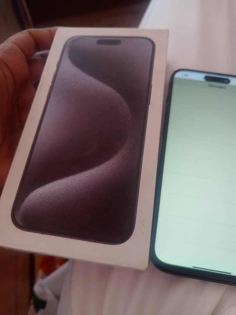 Apple iPhone 15 Pro Max 3