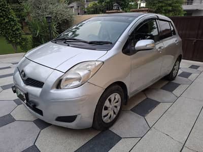 Home used Toyota Vitz 10/14 1.0 just two minor patches rest genuine
