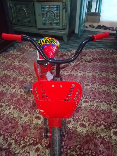 baby cycle bilkul ok ha bilkul new ha 15 din Howe ha bus for sale