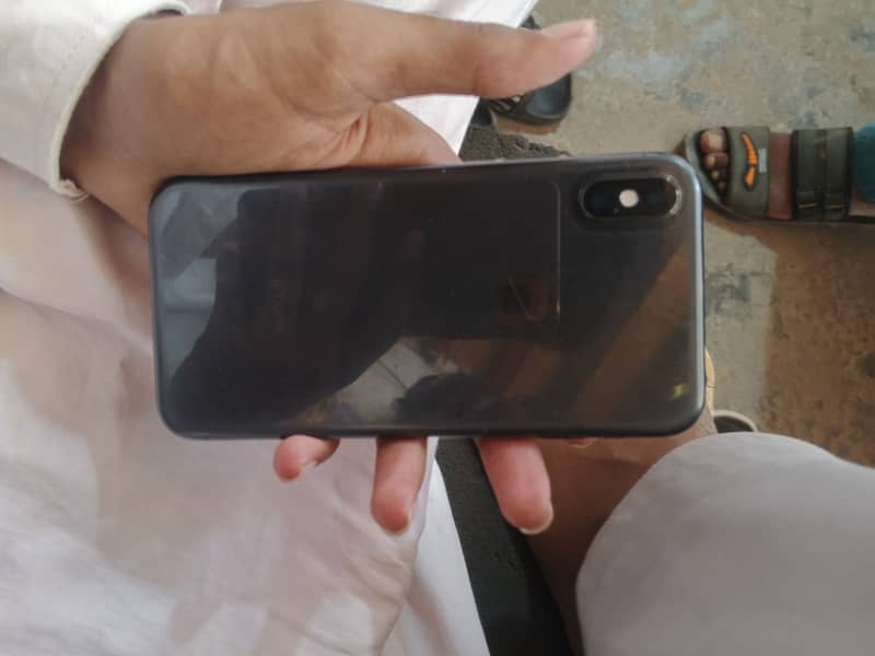Apple iPhone X 3