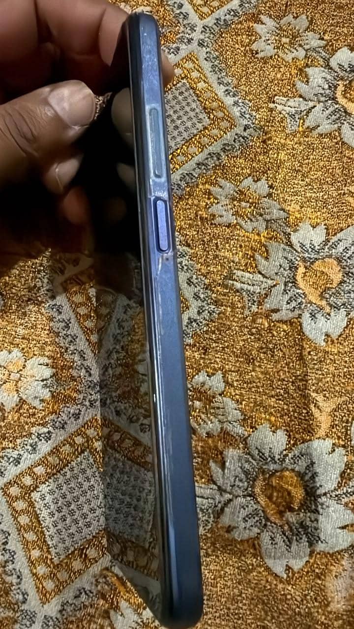 OPPO A17 1