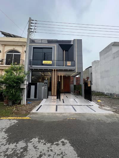 5 MARLA BRAND NEW MODERN DESIGN HOUSE FOR SALE IN DHA RAHBAR