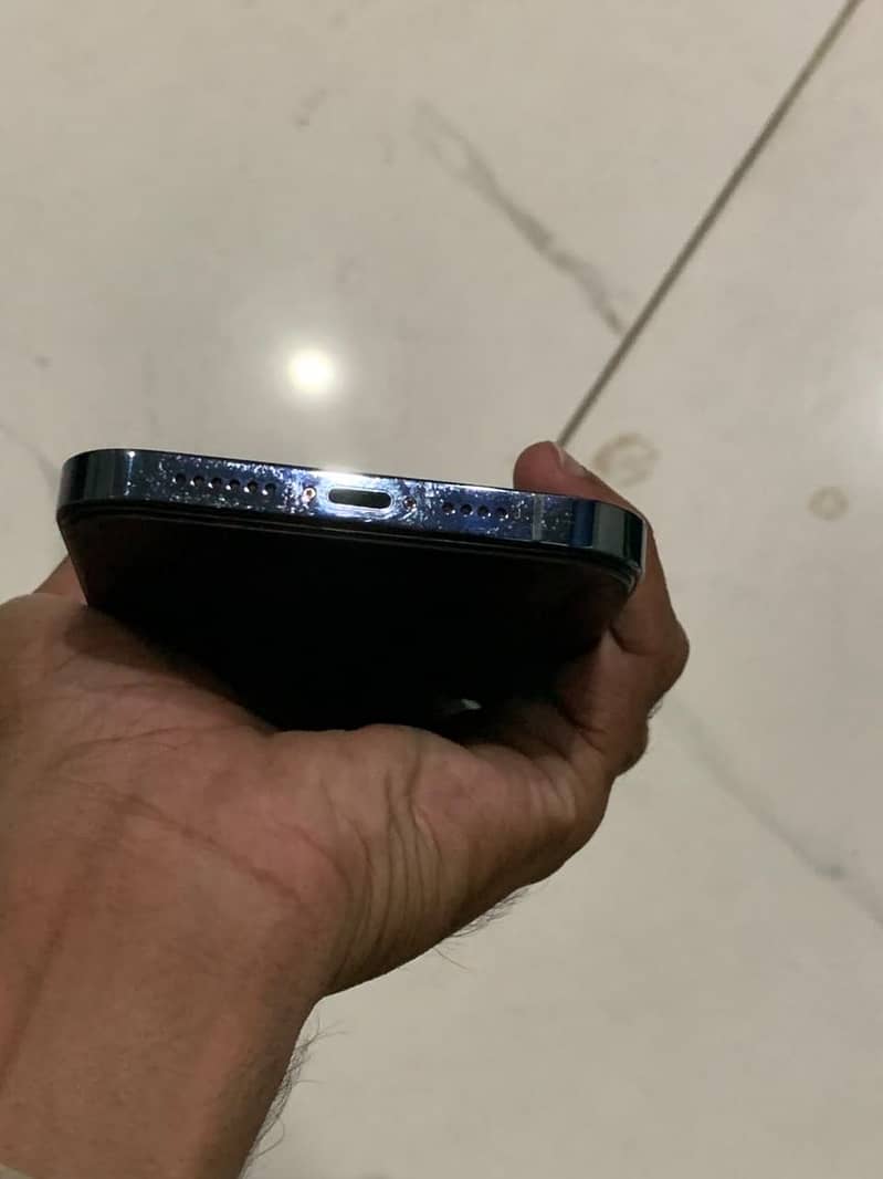 Apple iPhone 12 Pro Max 10