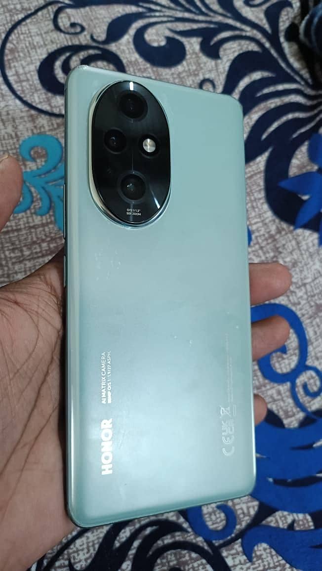 Honor 200 Pro 2