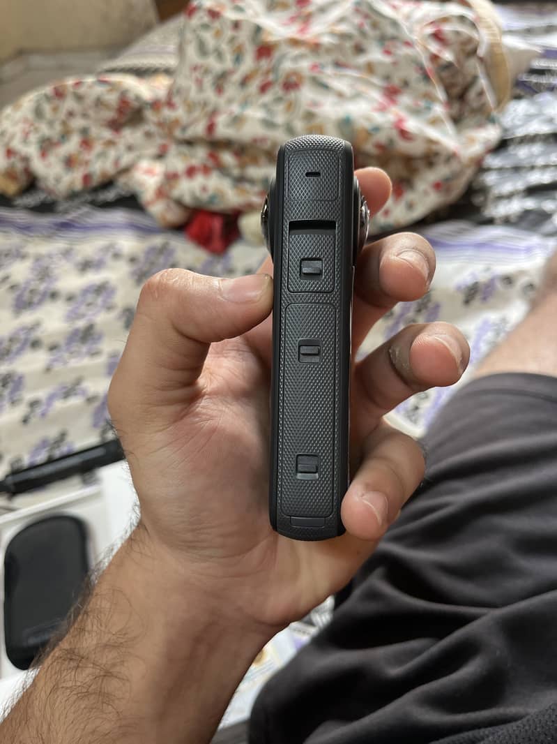 Insta360 x3 just box opened 4