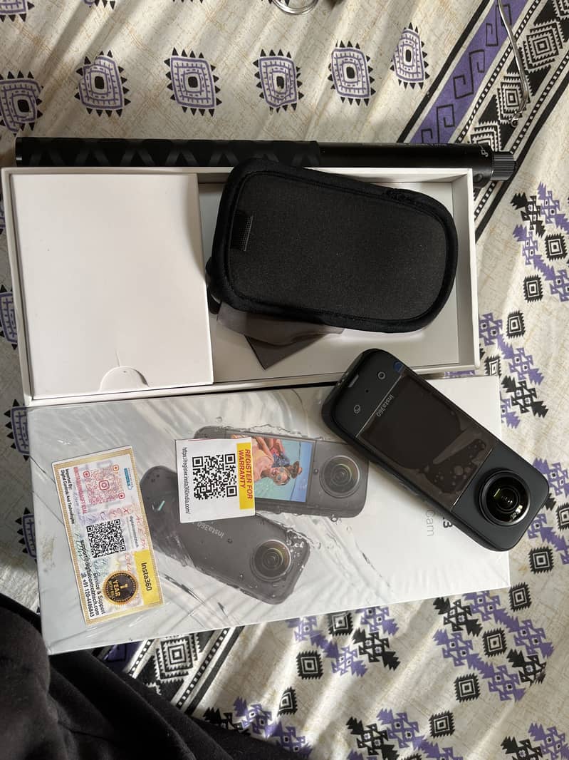 Insta360 x3 just box opened 6