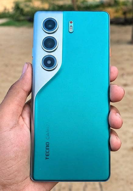 Tecno CAMON 40 Pro 1