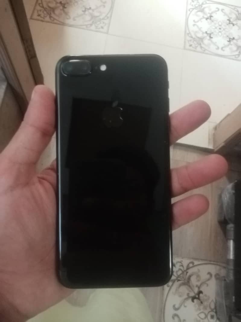 Apple iPhone 7 Plus 4