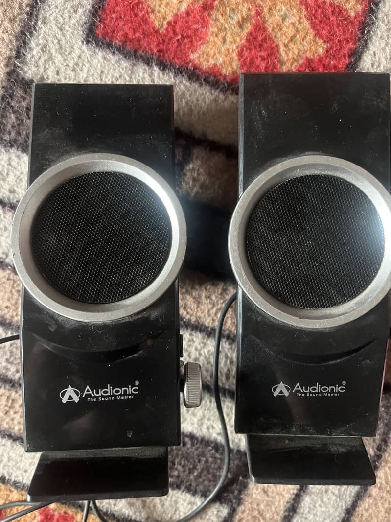 Audionic speakers 0