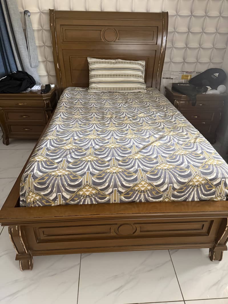 Single king bed 2
