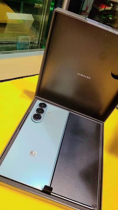 Samsung Mobile Fold 7
