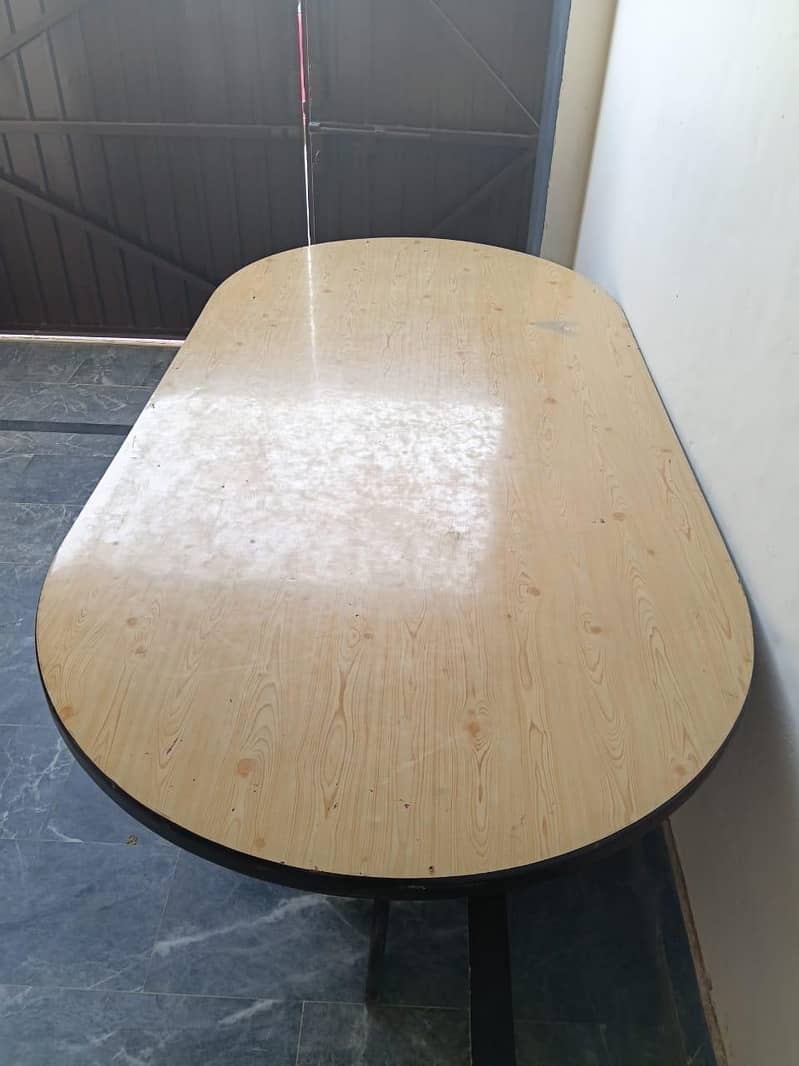 Dining Room Table 0