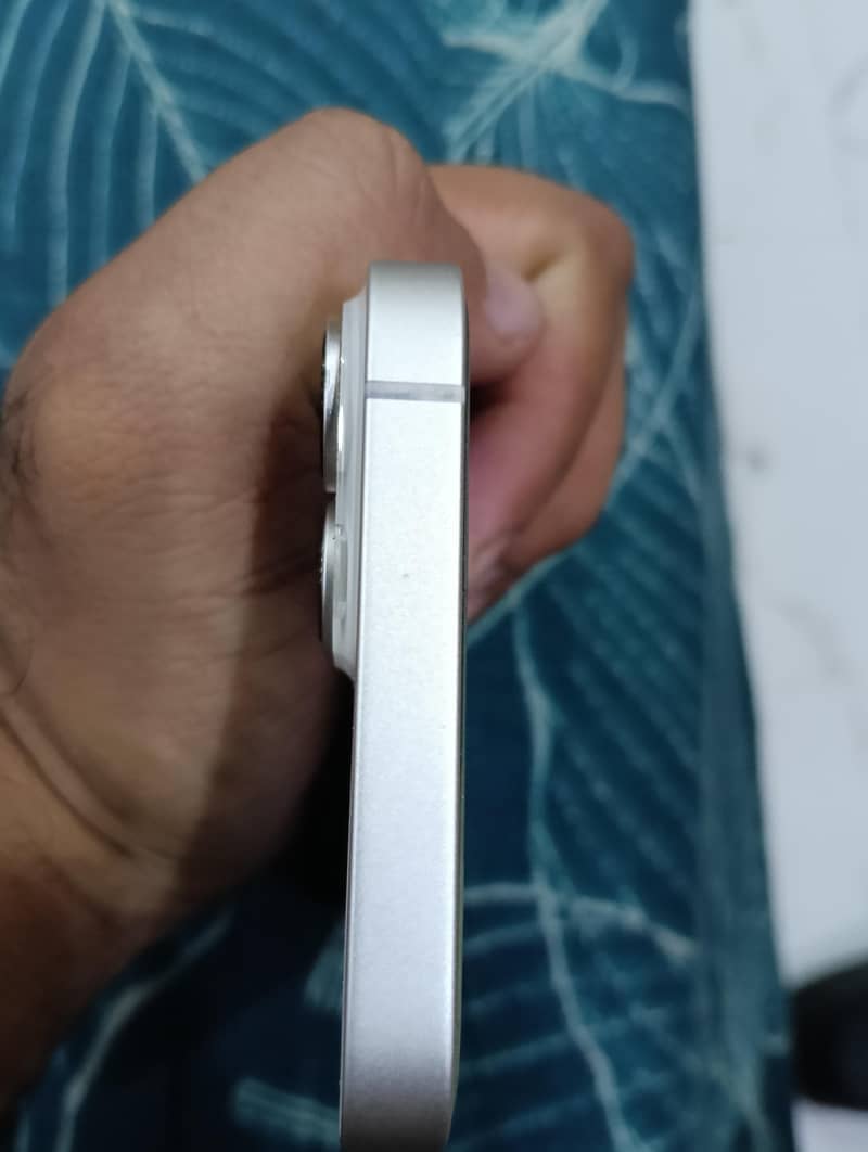 Apple iPhone 14 1