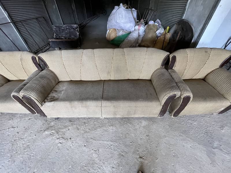 Sofa set 0