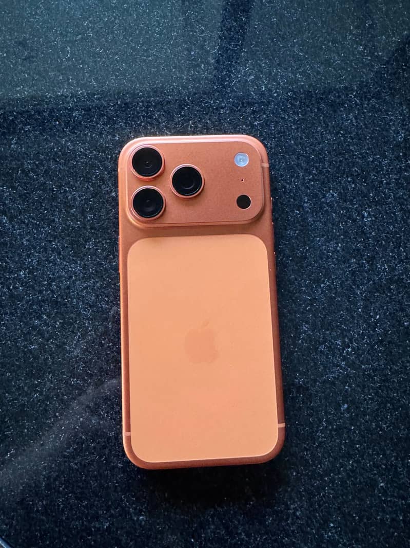 Apple iPhone 17 Pro 0