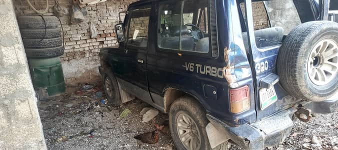 Mitsubishi Pajero 1986 in working condition