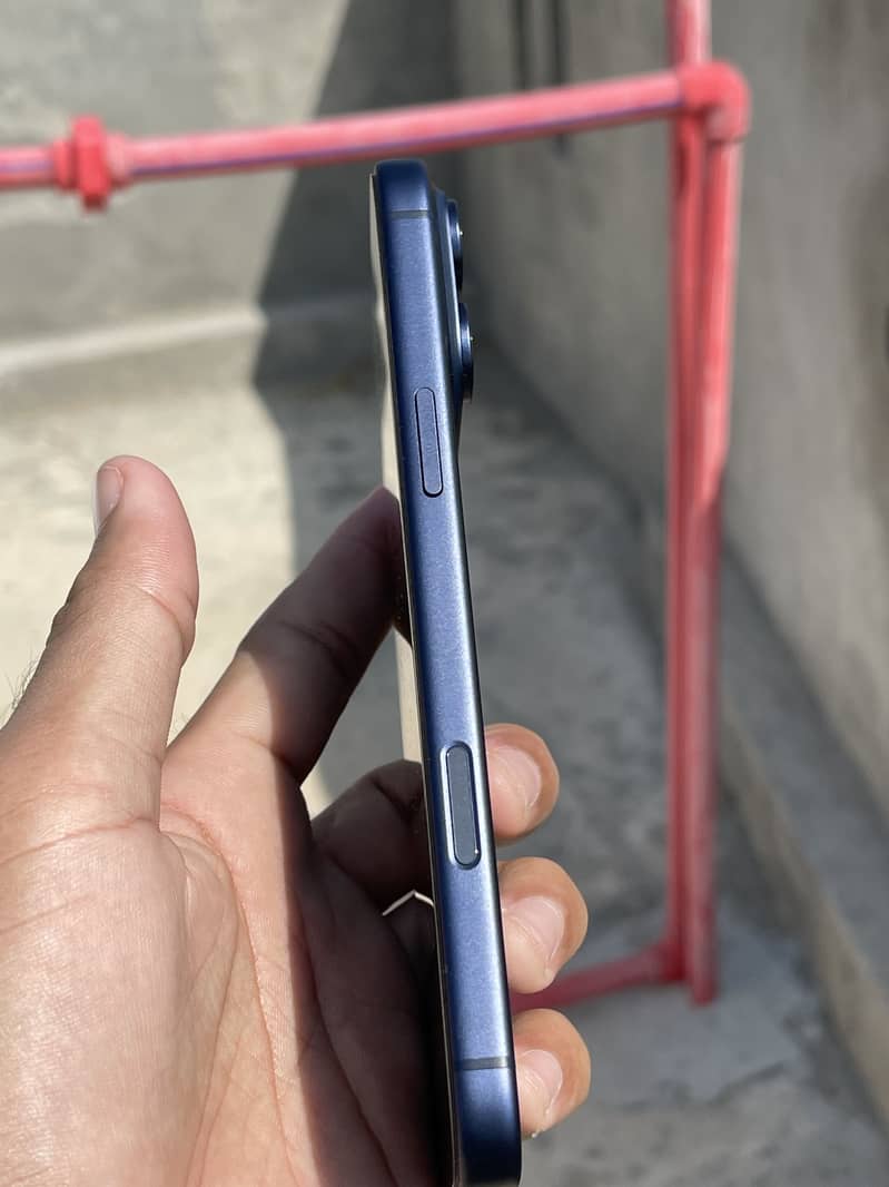 Apple iPhone 17 Pro Max 5