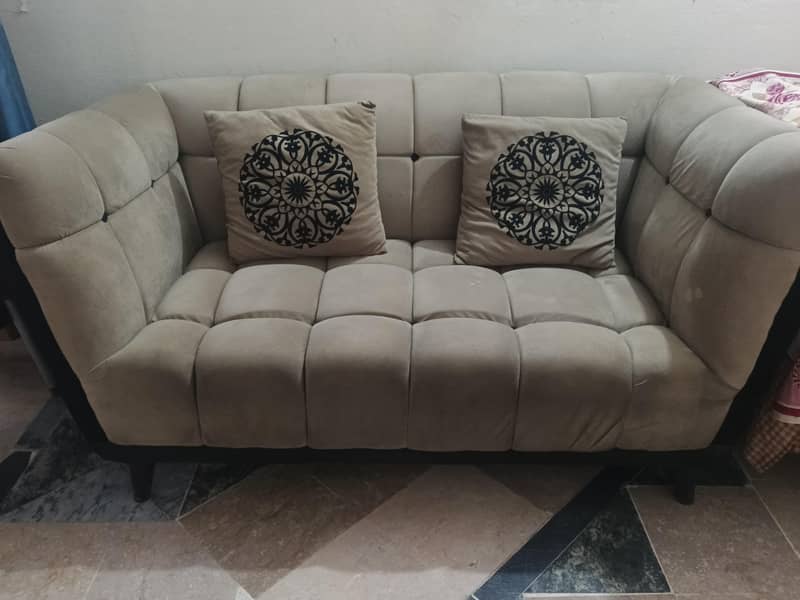 7 Seater sofa set 0