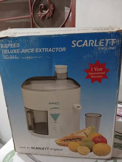 a brand new scarlet juice extractor made in England