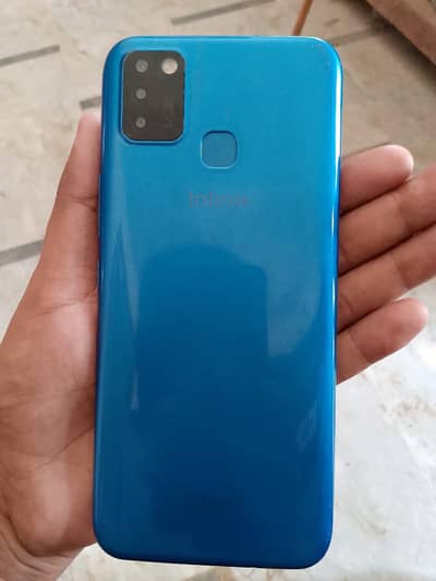 Infinix Smart 6 ram 3gb rom 64gb just mobil ha condition achi ha