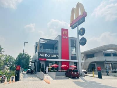 8 MARLA COMMERCIAL 1st FLOOR FOR RENT IN DOWNTOWN FACING RING ROAD LAKE CITY LAHORE.