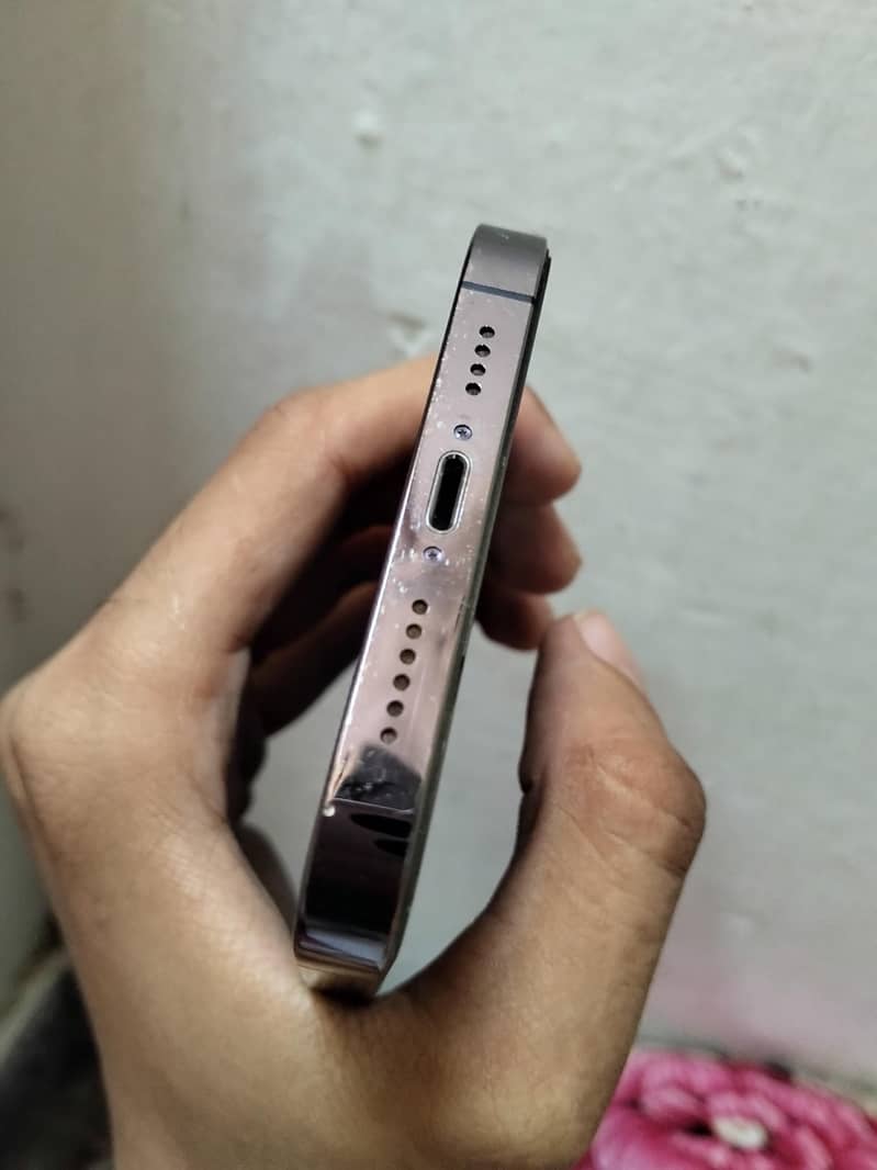 Apple iPhone 14 Pro Max 3