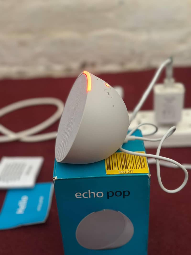 Amazon Echo pop 1