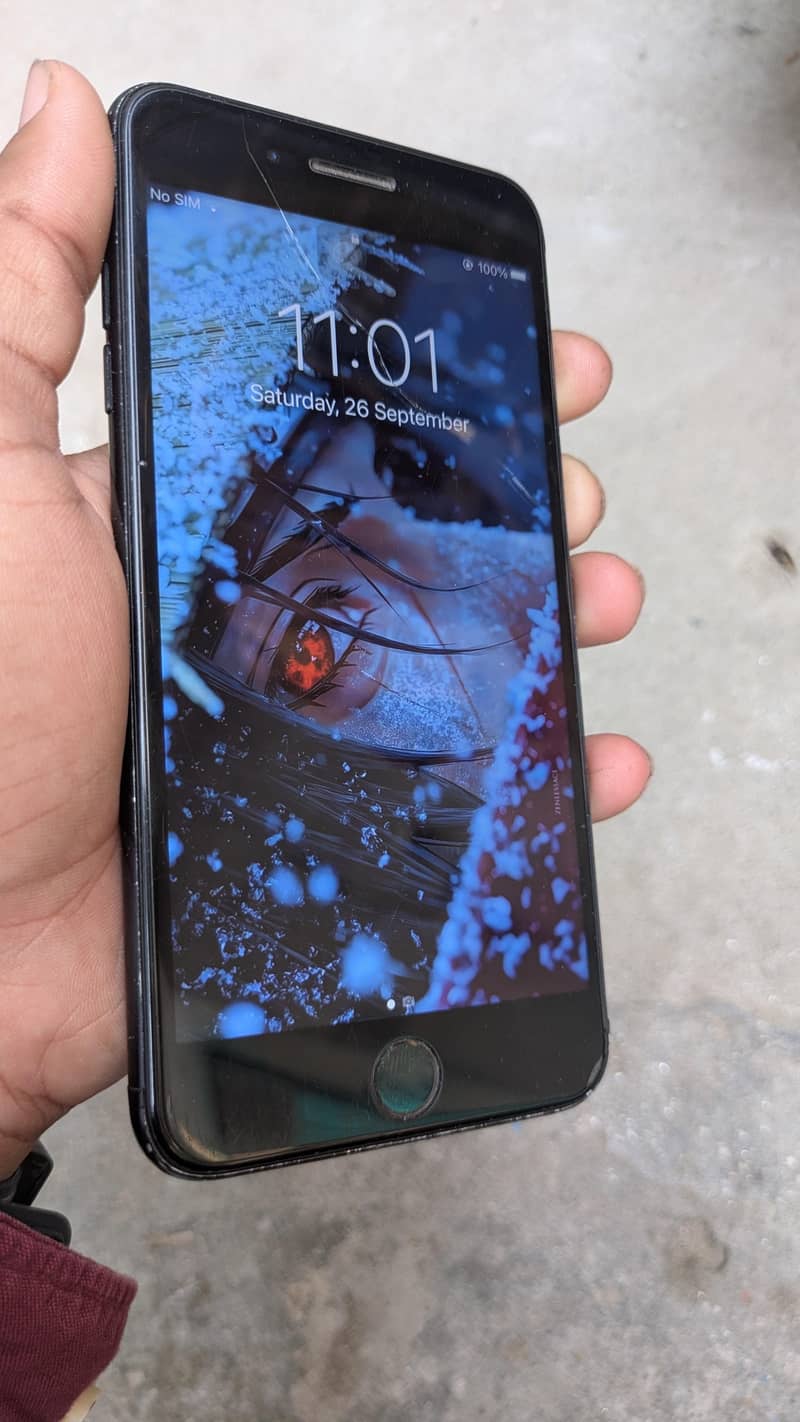 Apple iPhone 7 Plus 1