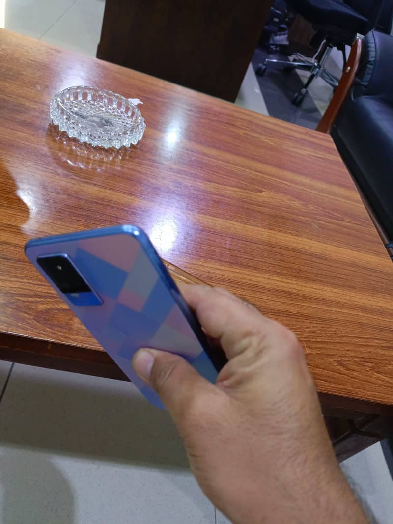 Vivo V21e 5